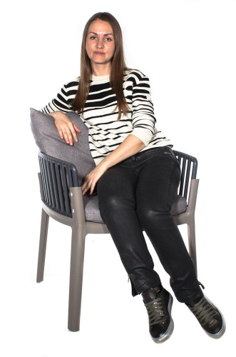 Стул Майями с подлокотниками и подушками. Фото №4